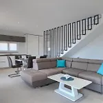 Nebra בית נופש