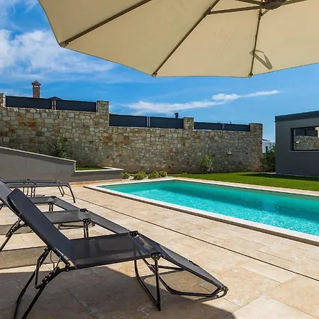 Dom wakacyjny Nebra *